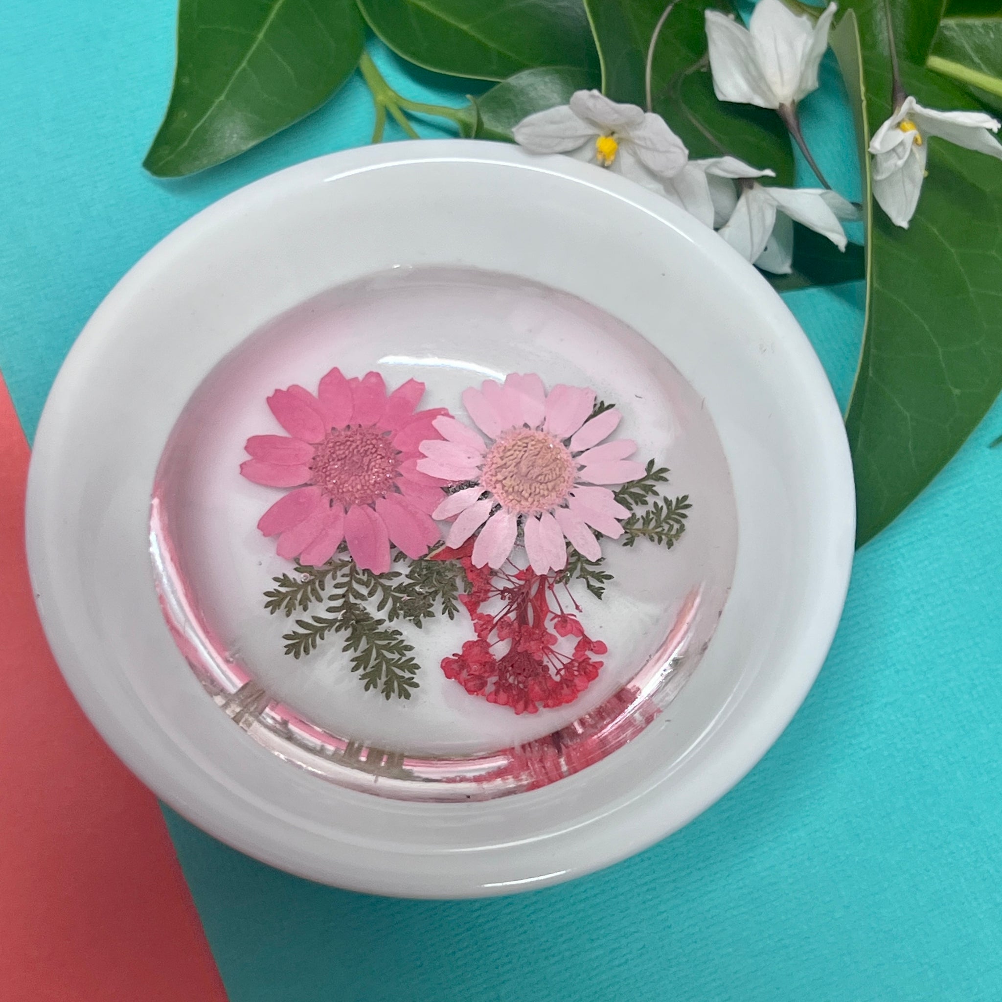 Porcelain Flower Dish Design 10 Seconds